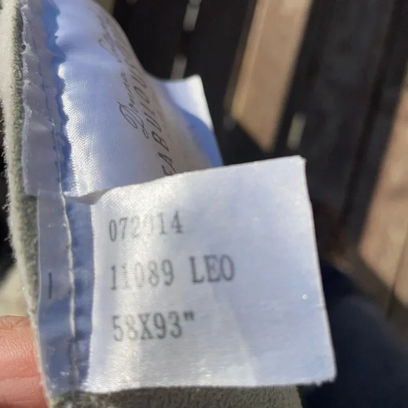 Donna Saylers Fabulous Furs “Leo” Leopard Print Faux Fur Area Rug 58x93 - Picture 6 of 12